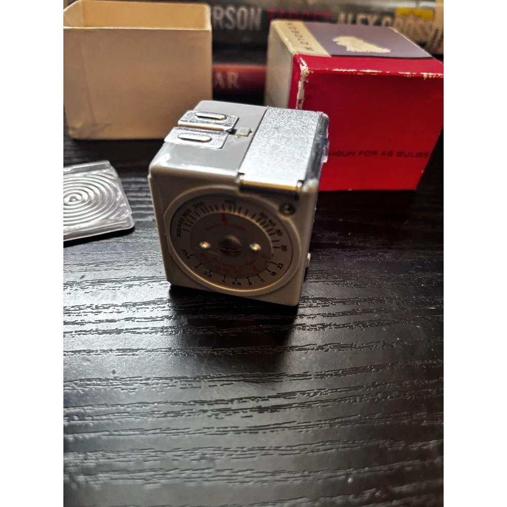 Kobold M‎ Flashgun for AG Bulbs Made In Germany In Original Box Vintage Rare
